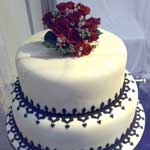 pink rose petals wedding cake