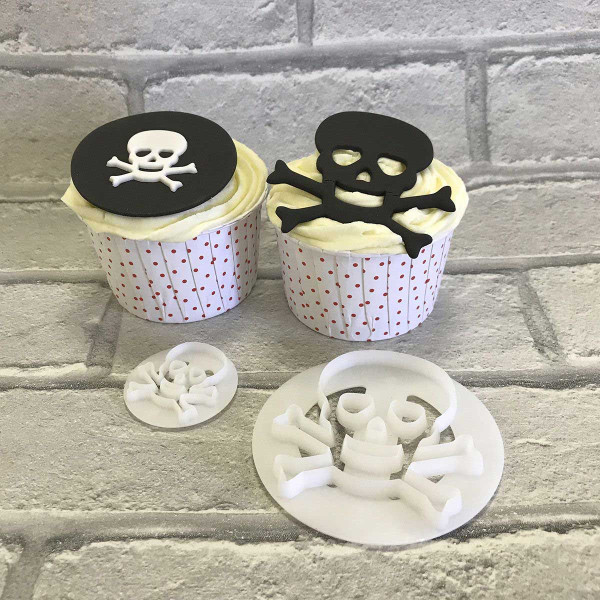 FMM Skull & Crossbones Cutter Set FMM Skull & Crossbones Cutter Set