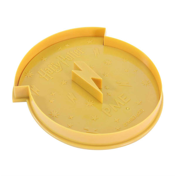 PME Harry Potter Cookie Cutter & Embosser, Platform 9¾ PME Harry Potter Cookie Cutter & Embosser, Platform 9¾